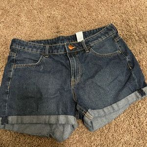 Woman’s Jean shorts